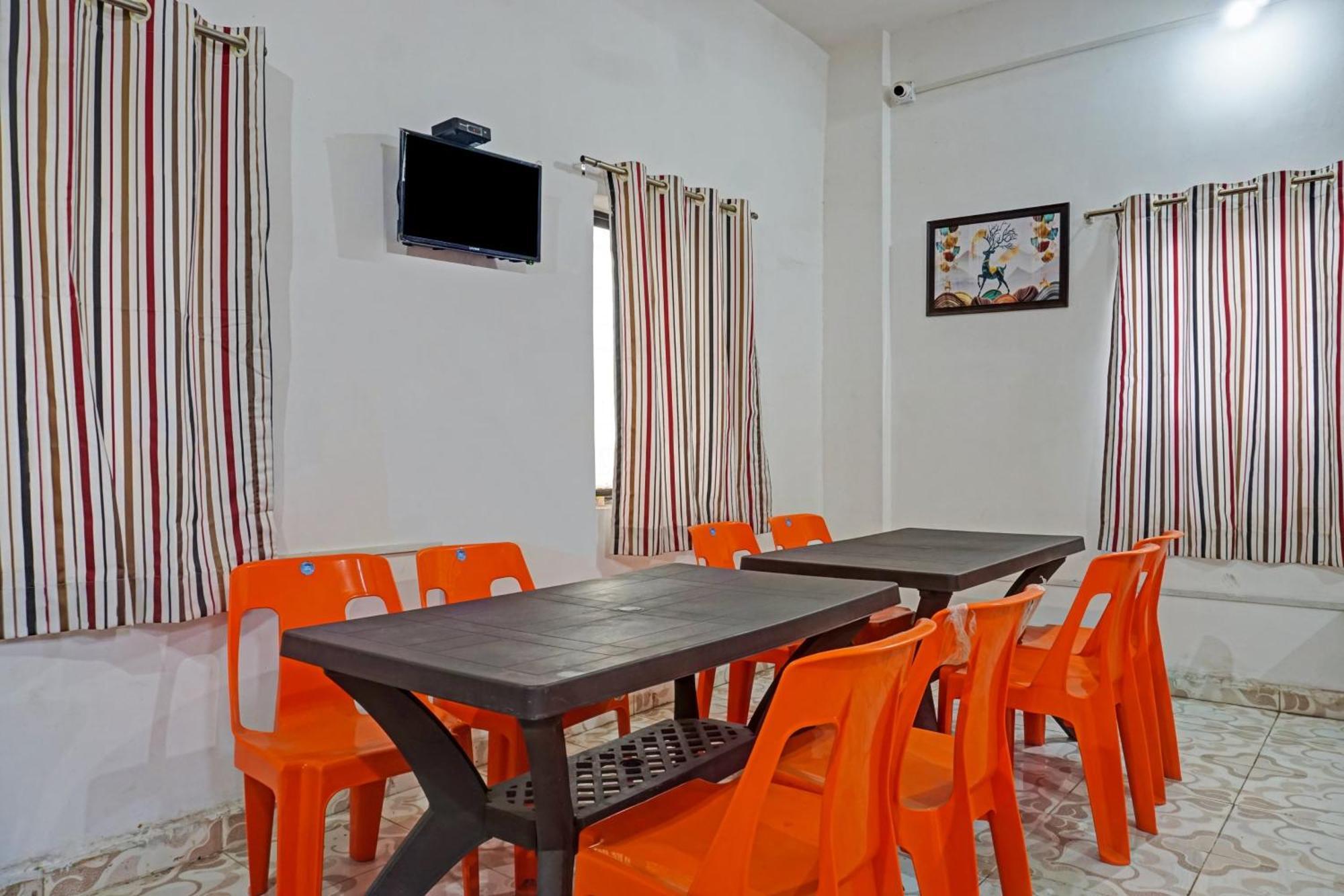 Hotel O Krishna Executive Хинджавади Экстерьер фото