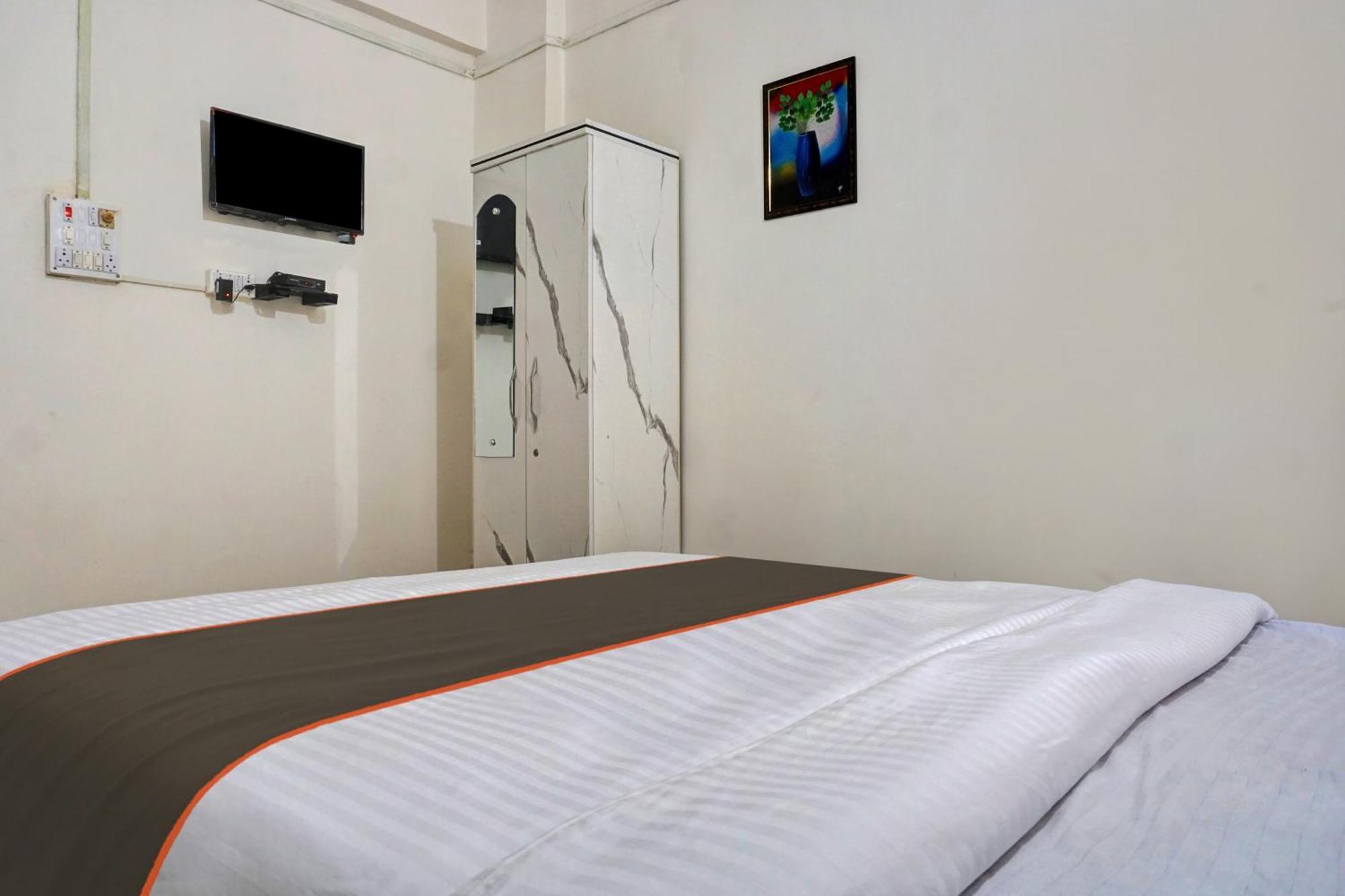 Hotel O Krishna Executive Хинджавади Экстерьер фото